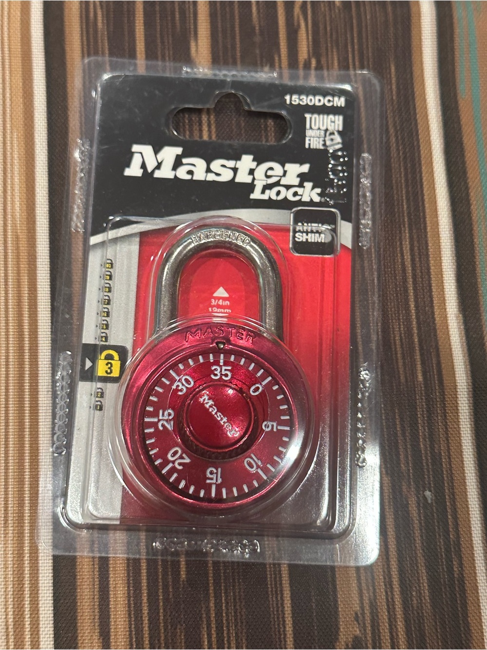 Master Lock Red Combination Padlock - 3/4in Shackle (1530DCM)